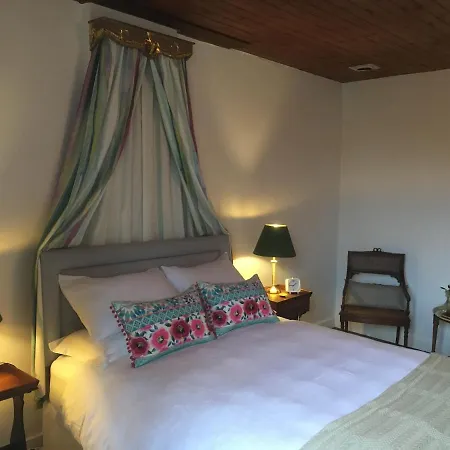 Bed & Breakfast La Maison Murier 3*